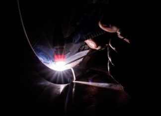 Na czym polega spawanie na zimno? Na czym polega spawanie na zimno?