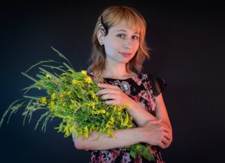 Jak pozbyć się żółtych plam na poduszce? Jak pozbyć się żółtych plam na poduszce?